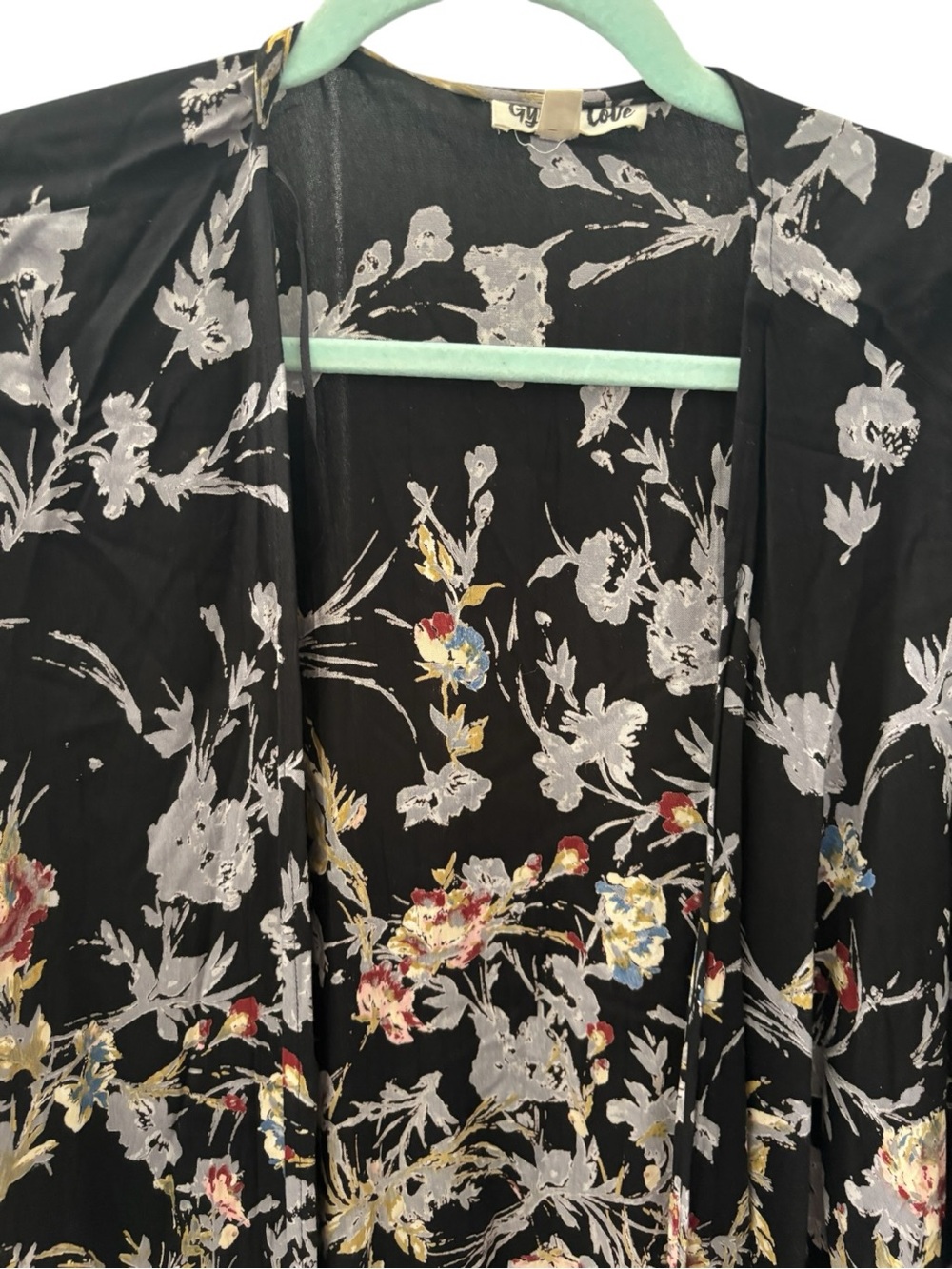 Women’s Black Floral Kimono - Picture 3 of 6